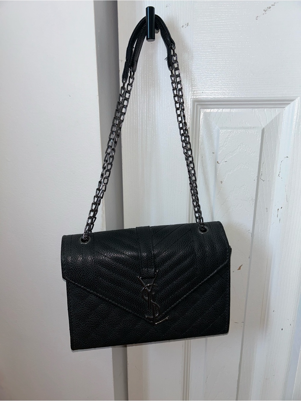 FAKE Saint Laurent Black Chevron Quilted Leather Shoulder Bag with Chain Strap
